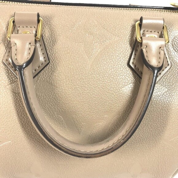 LOUIS VUITTON Beige Monogram Bag - Picture 12 of 16